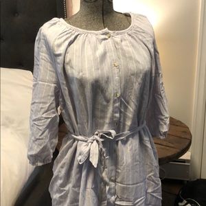 Old Navy nursing and bump friendly shirt dress